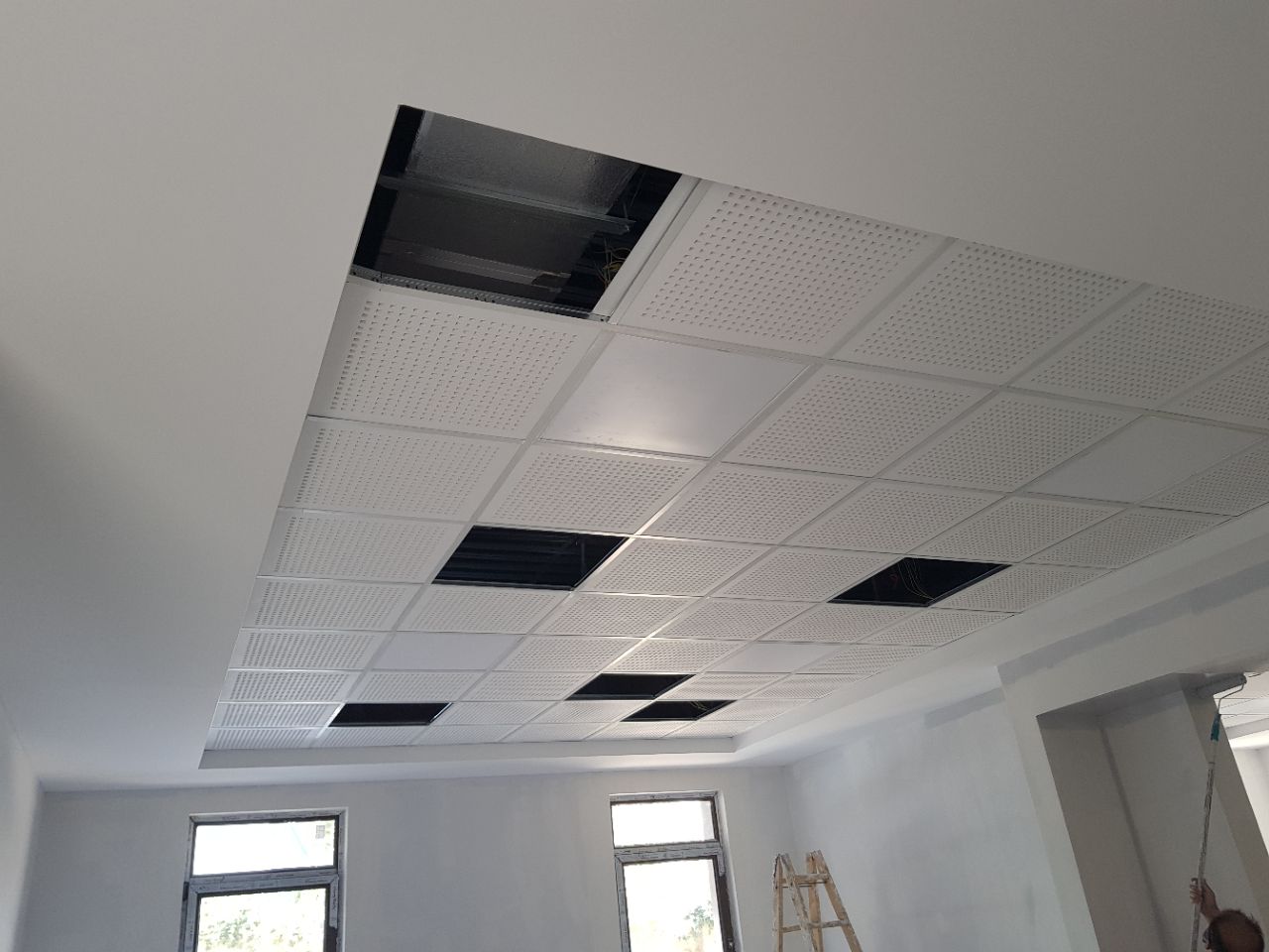 چگونه بهترین تایل گچی را برای فضای سقف کاذب خود انتخاب کنیم .