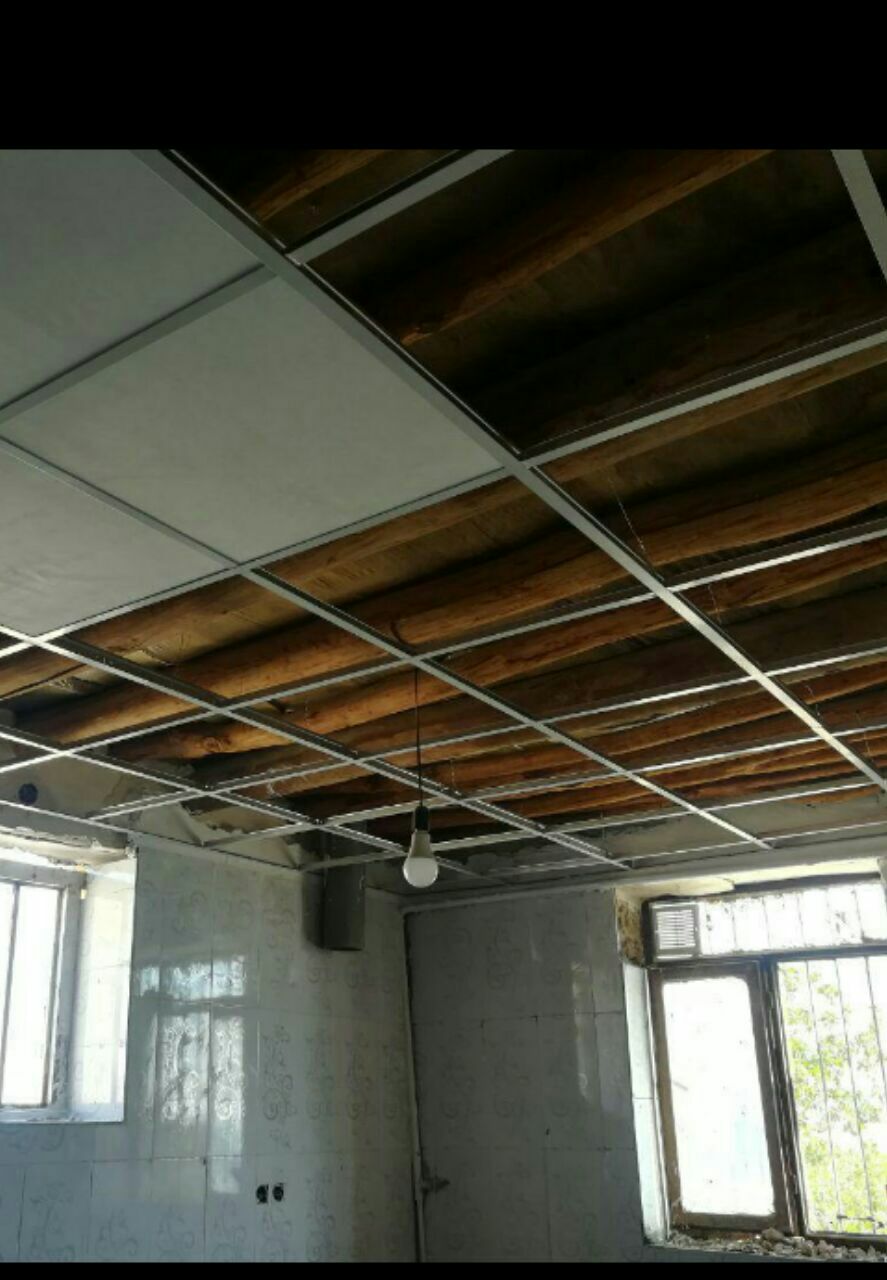 تایل گچی پانچ‌دار پشت نمد ای جی وی