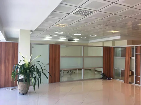 تفاوت سقف کاذب تایل گچی پانچدار  با تایل آلومینیومی پانچدار